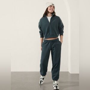 Athleta Forever Fleece Half Zip Sweatshirt & Jogger Set Cypress XS S